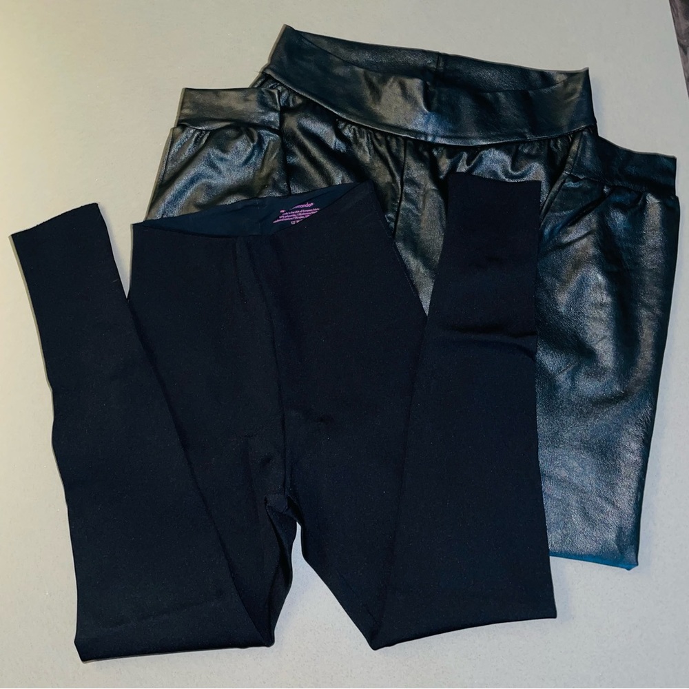 Commando Bundle - Faux Leather Joggers S, Neoprene Leggings M